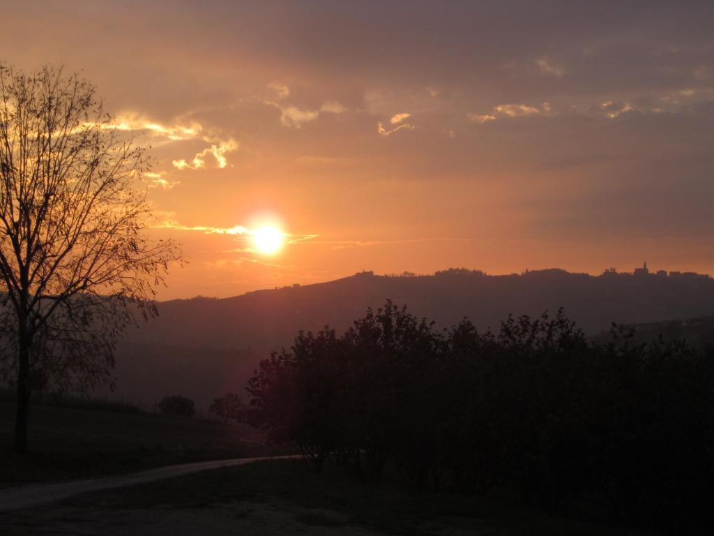 Cascina Giardini Guest House Alba  Exterior photo